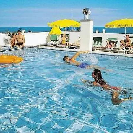 Nelson Hotel 3*