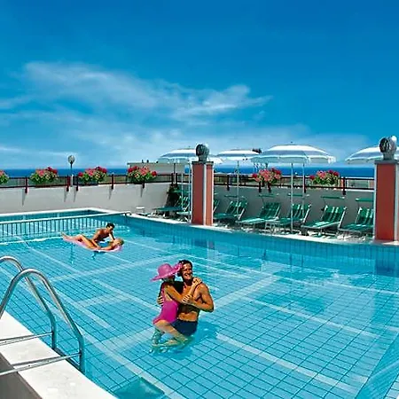 Nelson Hotel 3*