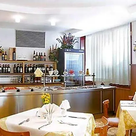 Nelson Hotel 3*