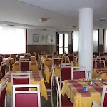 Nelson 3*